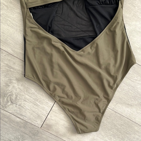 CUPSHE Halter One Piece Swimsuit in Black and Olive Mesh Cut-Out, Size XXL - Picture 8 of 10